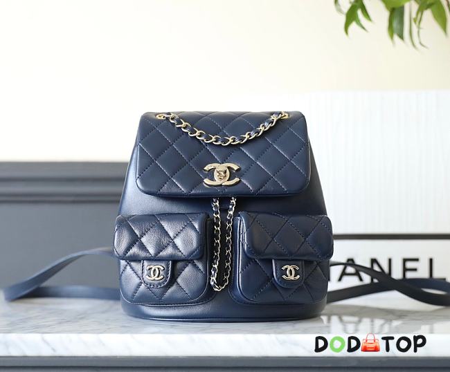 Chanel Backpack Navy Blue Size 20.5 x 20 x 15 cm - 1