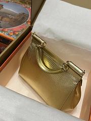 Dolce & Gabbana Kim Sicily Handbag Gold Size 20 x 16 x 8 cm - 2