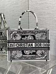 Dior Book Tote Medium 07 Size 36 x 18 x 28 cm - 1