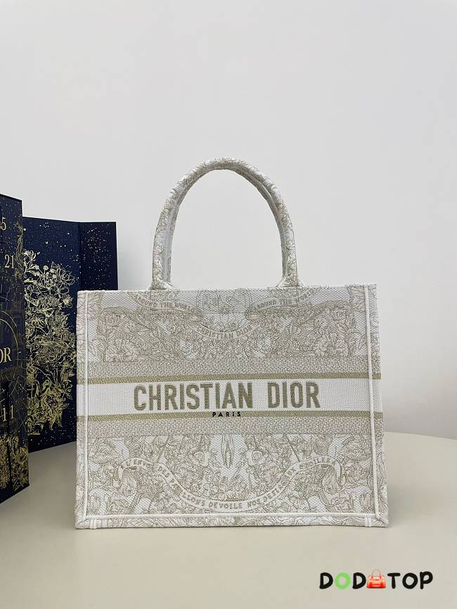 Dior Book Tote Medium 12 Size 36 x 18 x 28 cm - 1