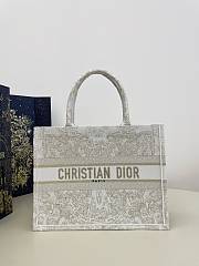 Dior Book Tote Medium 12 Size 36 x 18 x 28 cm - 1