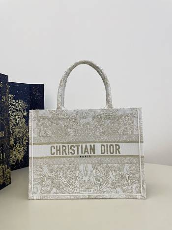 Dior Book Tote Medium 12 Size 36 x 18 x 28 cm