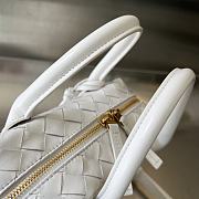 Bottega Veneta Mini Sardine Bag White Size 23.5 x 17.5 x 9 cm - 4