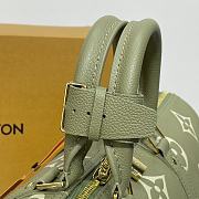 Louis Vuitton Keepall Bandoulière 45 Monogram Empreinte Leather Green M46671 Size 45 x 27 x 20 cm - 3