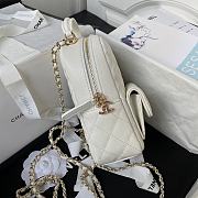 Chanel Small Backpack White Size 18 × 13 × 9 cm - 4