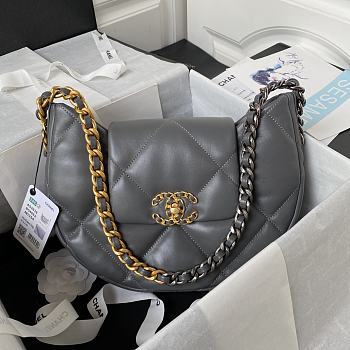 Chanel Underarm Bag Grey AS4638 Size 25 × 20 × 7 cm