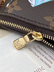 Louis Vuitton Leather Folding Wallet Size 11 x 8.5 x 2 cm - 4