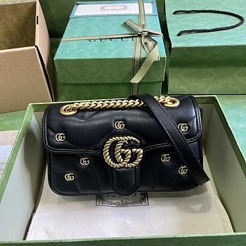 Gucci GG Marmont Small Shoulder Bag Black Size 26 x 15 x 7 cm
