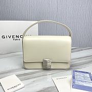 Givenchy Small Leather 4G Crossbody Bag White Size 21 x 15 x 6 cm - 1
