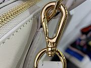 Louis Vuitton LV Lock It MM High End White M23061 Size 36 x 29 x 15 cm - 6