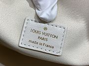 Louis Vuitton LV Lock It MM High End White M23061 Size 36 x 29 x 15 cm - 3