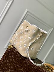 Louis Vuitton LV Neonoe Bucket Bag M23080 01 Size 26 x 26 x 17.5 cm - 3