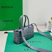 Bottega Veneta Mini East-West Arco Tote Handbag Size 22 x 11 x 5.5 cm - 6