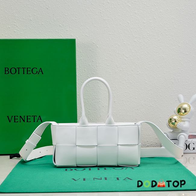 Bottega Veneta Mini East-West Arco Tote Handbag White Size 22 x 11 x 5.5 cm - 1