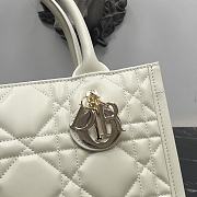 Dior Saddle Shoulder Pouch White Size 26 cm - 4