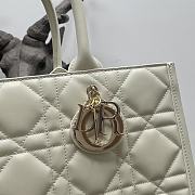 Dior Saddle Shoulder Pouch White Size 36 cm - 2