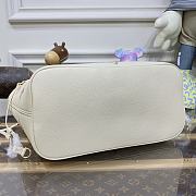 Louis Vuitton LV Neverfull MM Tote Bag M21579 Size 32 x 29 x 17 cm - 5