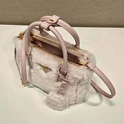Prada Galleria Shearling Mini Bag Pink Size 14.5 x 9.5 x 20 cm - 6
