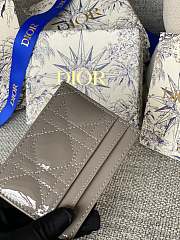 Dior Patent Card Holder Gray Size 10.5 x 7.5 x 1 cm - 6