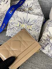 Dior Patent Card Holder Beige Size 10.5 x 7.5 x 1 cm - 2