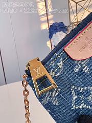 Louis Vuitton LV M82961 Key Pouch Size 12 x 7 x 1.5 cm - 2