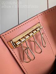 Louis Vuitton LV 4 Key Holder Mahina Leather M82648 Size 10 x 5 x 1 cm - 5