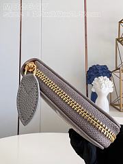 Louis Vuitton LV Zippy Wallet Mahina Leather M82647 Size 19 x 10 x 2.5 cm - 3