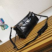 Prada Black Small Leather Shoulder Bag 01 Size 26 x 14 x 12 cm - 4