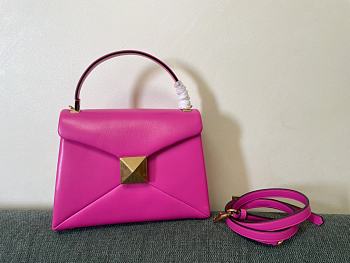 Valentino Garavani One Stud Leather Bag Rose Pink Size 24 x 18 x 10 cm