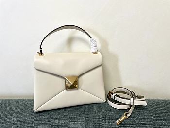 Valentino Garavani One Stud Leather Bag White Size 24 x 18 x 10 cm