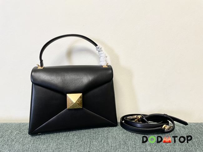 Valentino Garavani One Stud Leather Bag Black Size 24 x 18 x 10 cm - 1