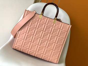 Fendi Sunshine Pink With Strap Size 37 x 13.5 x 32 cm