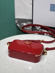 Prada Patent Leather Top-Handle Bag Red Size 17.5 x 10.5 x 4.5 cm - 3