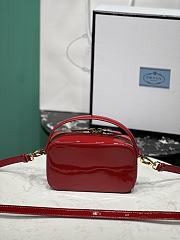 Prada Patent Leather Top-Handle Bag Red Size 17.5 x 10.5 x 4.5 cm - 2