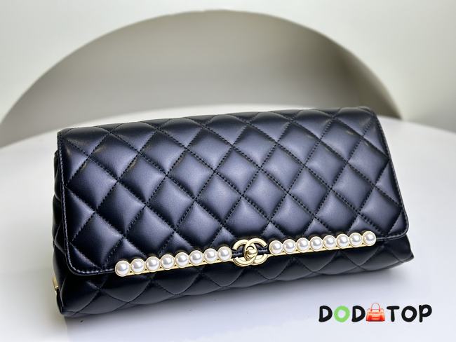 Chanel Clutch Pearl Bag Size 30 x 15 x 4 cm - 1