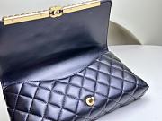 Chanel Clutch Pearl Bag Size 30 x 15 x 4 cm - 6
