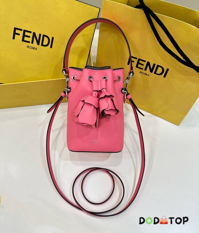 Fendi Mon Tresor Bucket Bag Pink Size 12 × 18 × 10 cm - 1