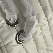 Balenciaga Monaco Chain Bag White Size 27.9 x 18 x 9.9 cm - 4