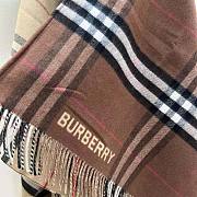 Burberry Contrast Check Wool Cashmere Cape Size 140 x 140 cm - 2