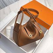 Hermes Lindy 26 in Clemence Leather Brown Size 26 x 18 x 14 cm - 1