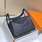 Hermes Lindy 26 in Clemence Leather Black Size 26 x 18 x 14 cm - 2