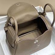 Hermes Lindy 26 in Clemence Leather Gray Silver Hardware Size 26 x 18 x 14 cm - 3