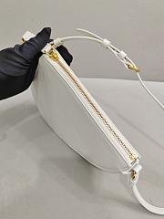 Dior Saddle Clutch White Bag Size 20 x 15 x 4 cm - 2