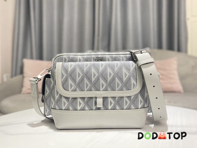 Dior Hit The Road Messenger Bag Size 26 x 21 x 8 cm - 1