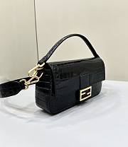 Fendi Baguette Bag In Crocodile Leather Size 27 x 6 x 16 cm - 4