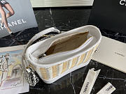 Chanel Raffia Rattan Small Gabrielle Hobo Bag White Size 20 x 15 x 8 cm - 3