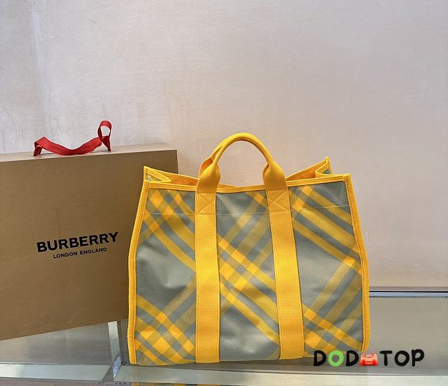 Burberry Plaid-Check Cotton Tote Bag Size 42 x 36 x 20 cm - 1