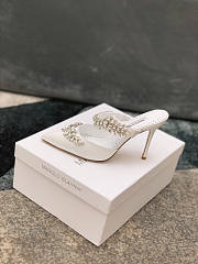 Manolo Blahnnik Sandals White  - 6