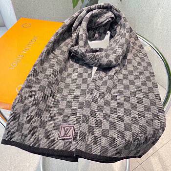 Louis Vuitton Scarf Size 32 x 180 cm