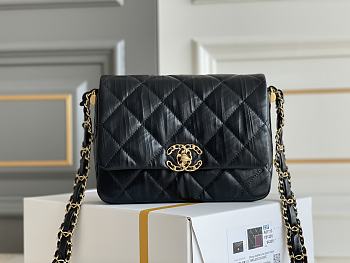 Chanel 19 Leather Handbag Black Size 20 x 5 x 15 cm